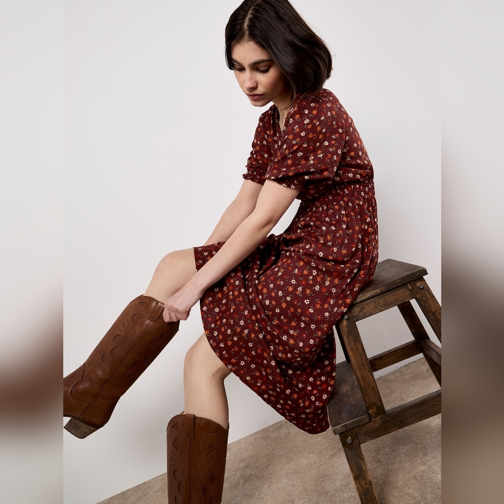 Ditsy Smocked Waist Tea Dress Burgundy
